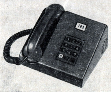 Рис. 61. Автоматический телефон TA-341/PT с тастатурой вместо номерного диска